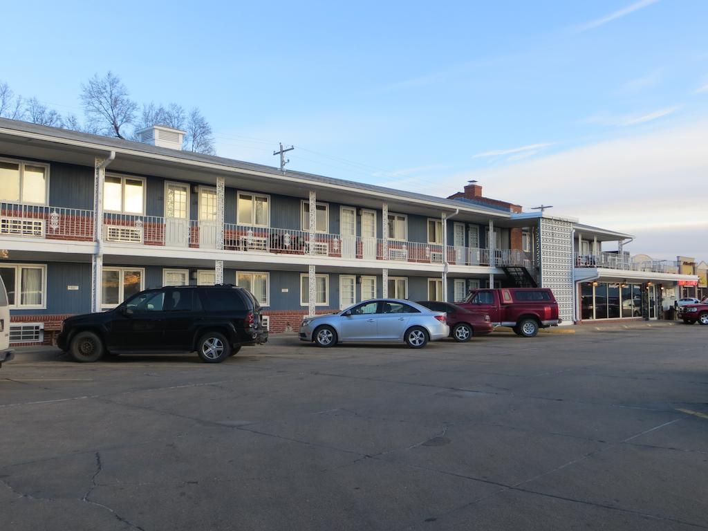 Midtown Western Inn - Kearney Eksteriør billede